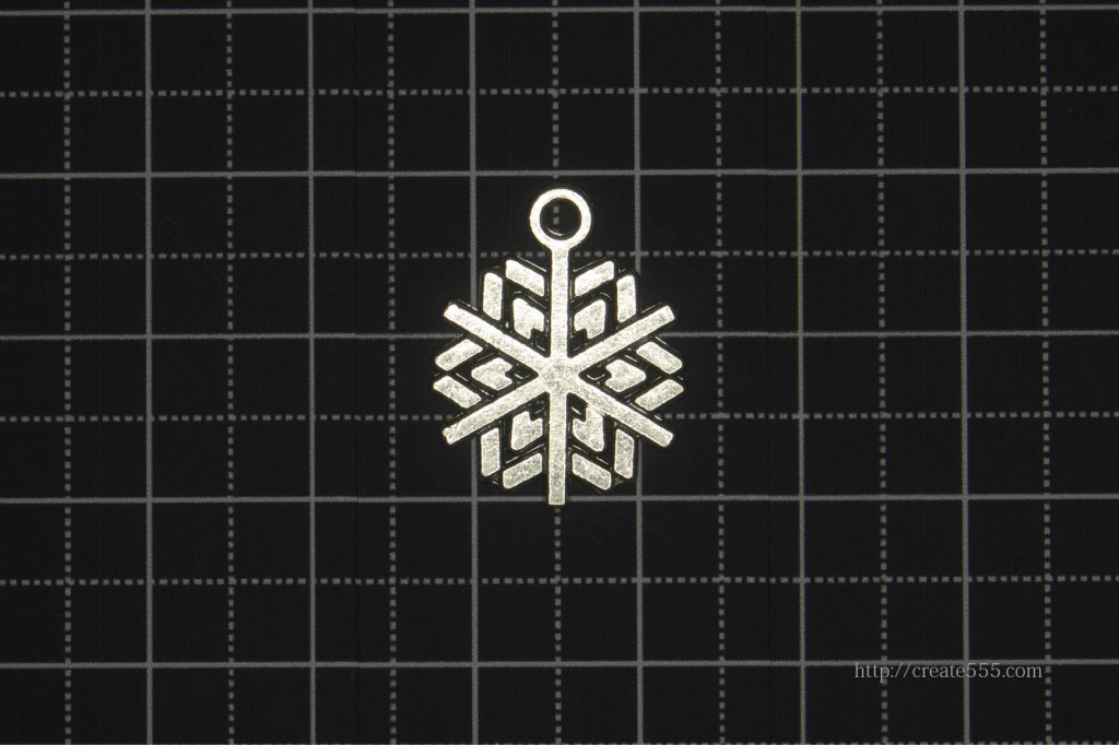 【チャーム】雪の結晶 20×16mm