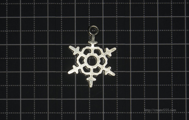 【チャーム】雪の結晶 23×18mm